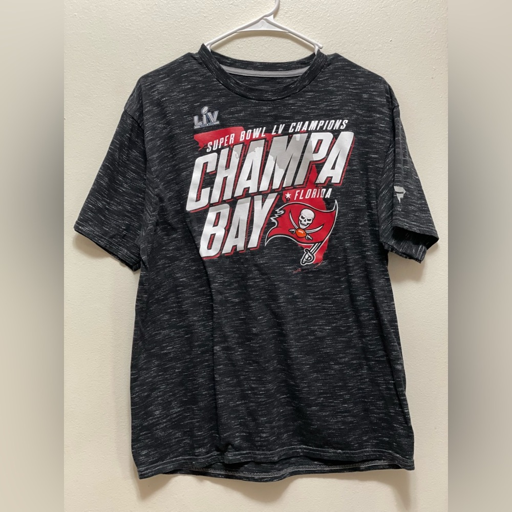 Fanatics Tampa Bay Buccaneers Champa Bay Size Large Shirt